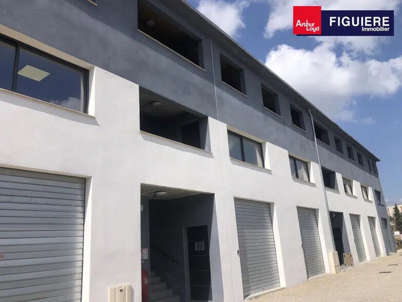 Office in Salon-de-Provence for lease - Building Photo - Image 1 of 12
