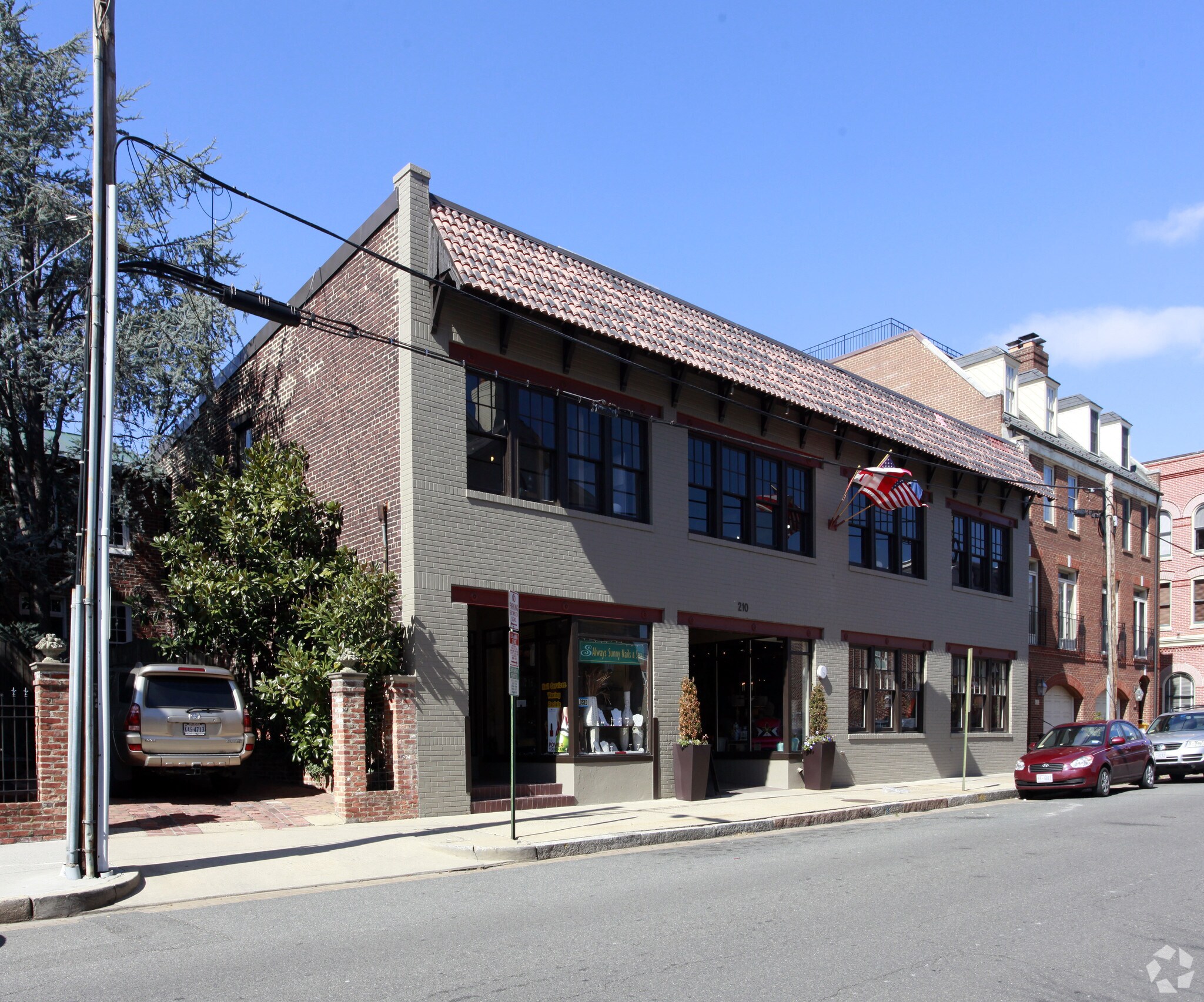 210 N Lee St, Alexandria, VA à louer Photo du bâtiment- Image 1 de 3