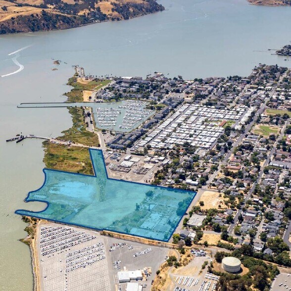 670 E H St, Benicia, CA à vendre - Photo du bâtiment - Image 1 de 9
