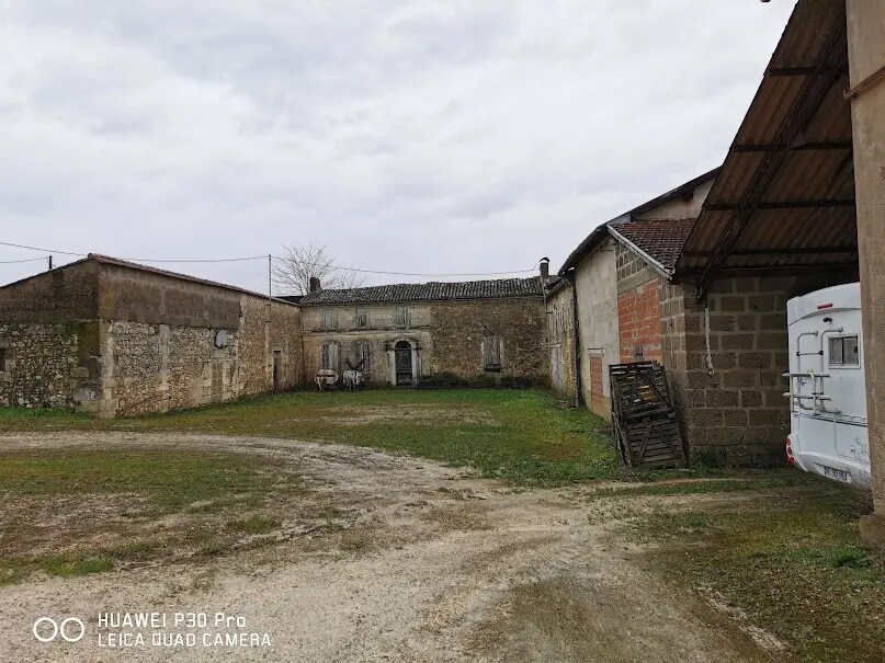 Industriel dans Villegouge à vendre Photo du bâtiment- Image 1 de 3