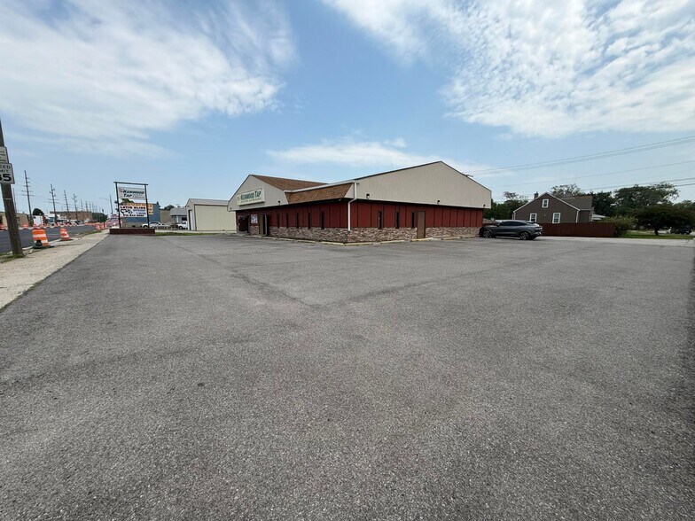 6247 Kennedy Ave, Hammond, IN à vendre - Photo du bâtiment - Image 2 de 11