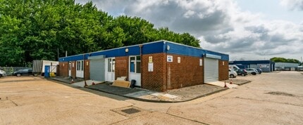 Limberline Spur, Portsmouth à louer Photo du bâtiment- Image 1 de 4