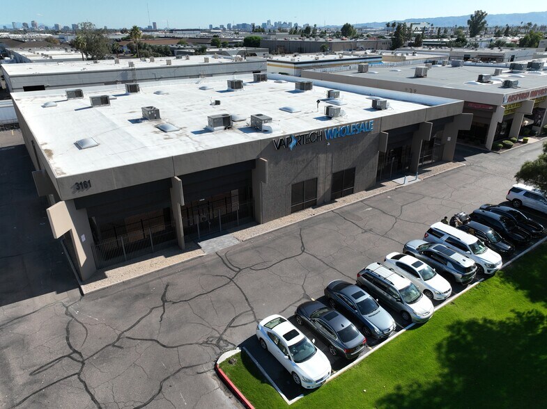 3161 N 35th Ave, Phoenix, AZ à vendre - Photo du bâtiment - Image 2 de 10