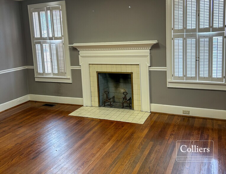 1022 State St, Cayce, SC à louer - Photo intérieure - Image 3 de 4