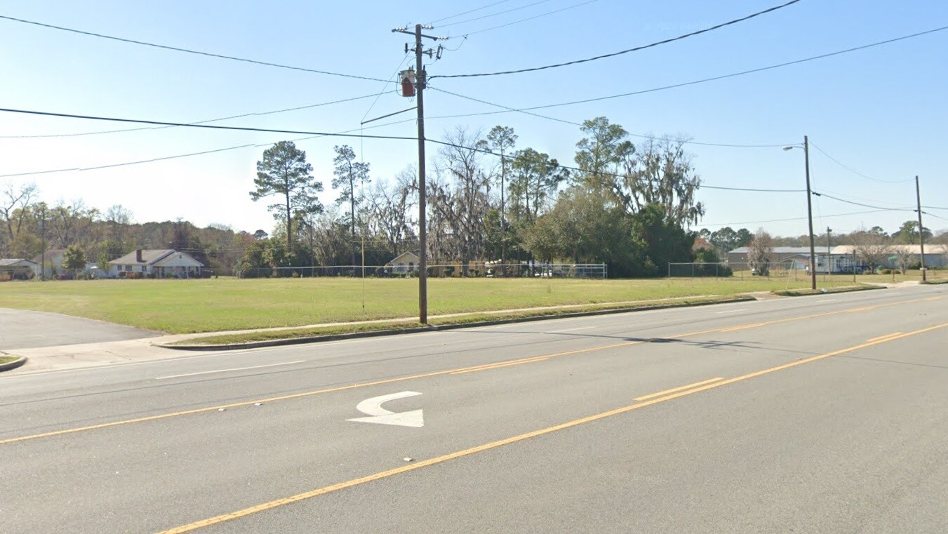 1204 Patterson, Valdosta, GA for sale Primary Photo- Image 1 of 6