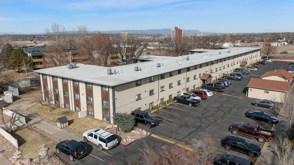 1021 Ruppel St, Pueblo, CO à vendre - Photo du bâtiment - Image 2 de 17