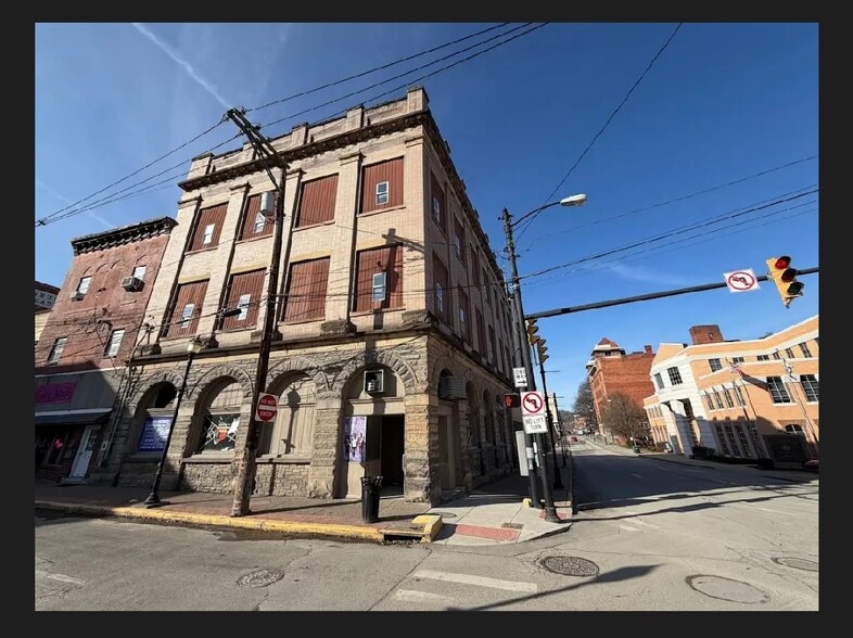 301 W Pike St, Clarksburg, WV for sale - Building Photo - Image 3 of 12