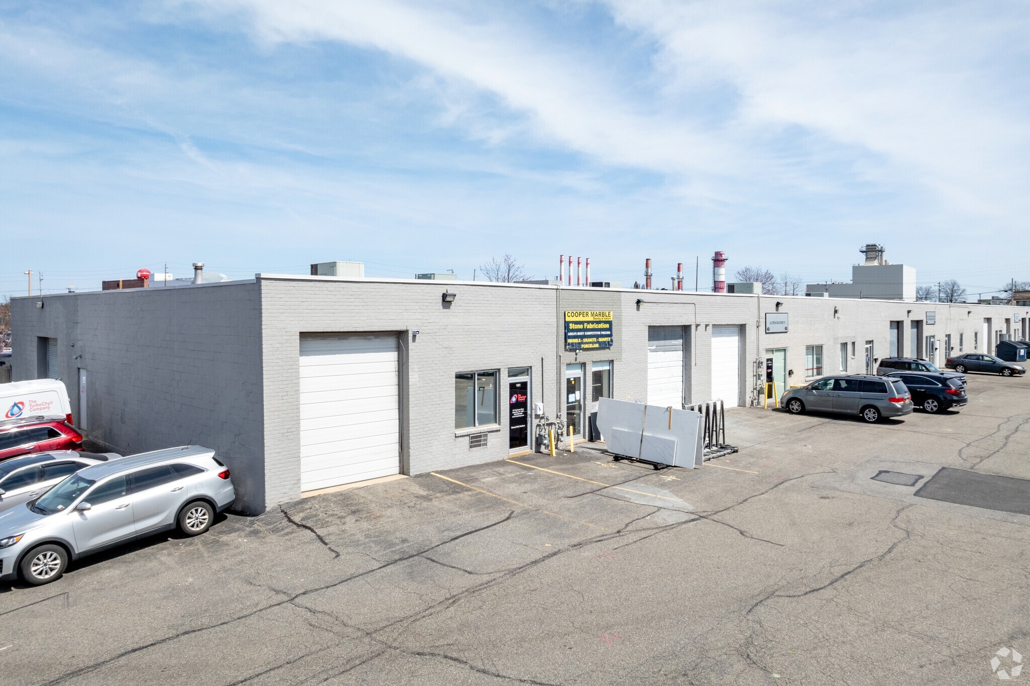 80-131 Engineers Dr, Hicksville, NY for lease Primary Photo- Image 1 of 8