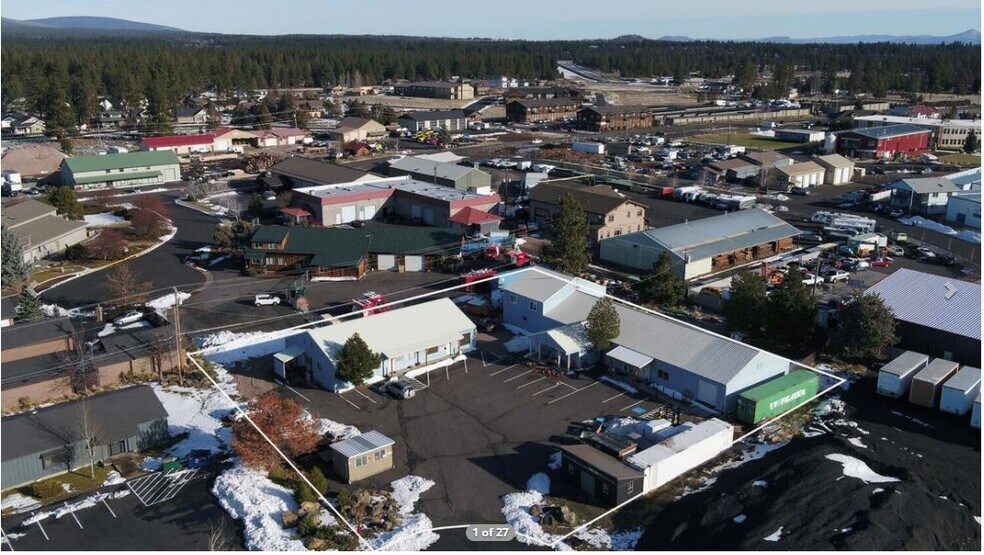 592 N Sisters Park Ct, Sisters, OR à vendre - Photo principale - Image 1 de 48