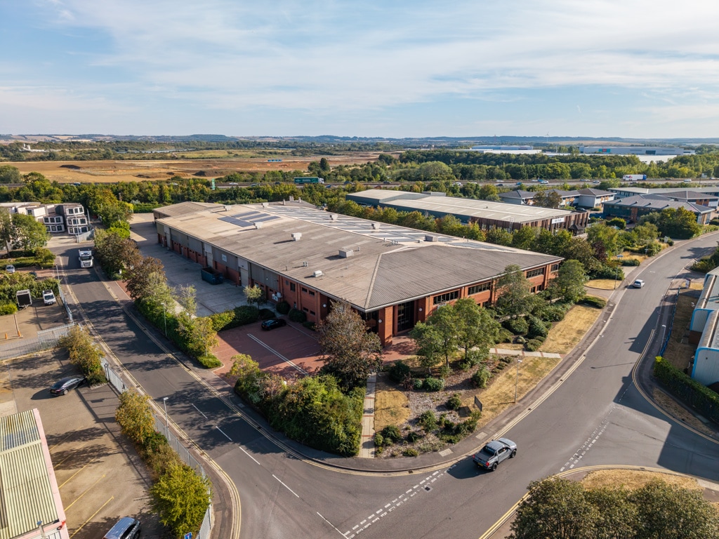 Woburn Road Industrial Estate portfolio of 2 properties for sale on LoopNet.ca Building Photo- Image 1 of 24