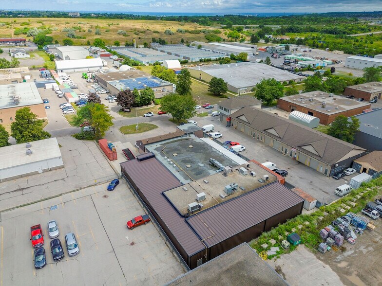 190 Hempstead Dr, Hamilton, ON à vendre - Aérien - Image 2 de 23