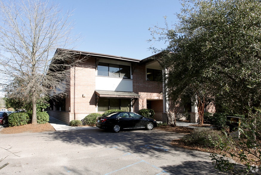 537 Long Point Rd, Mount Pleasant, SC for lease - Primary Photo - Image 1 of 2