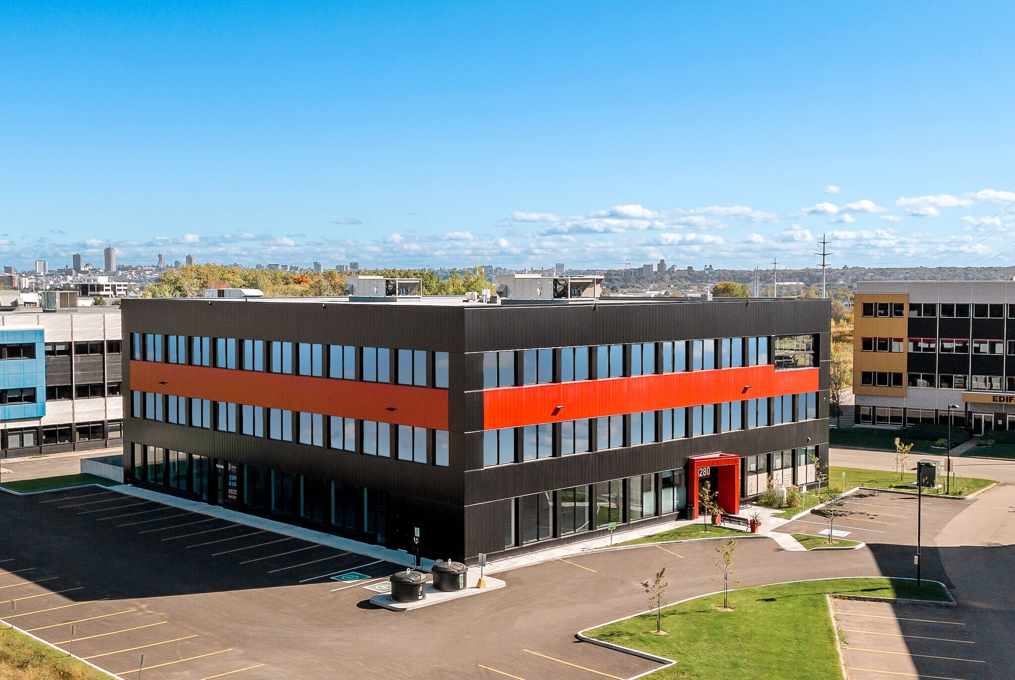 1280 Rue Du Blizzard, Québec, QC for lease Primary Photo- Image 1 of 6