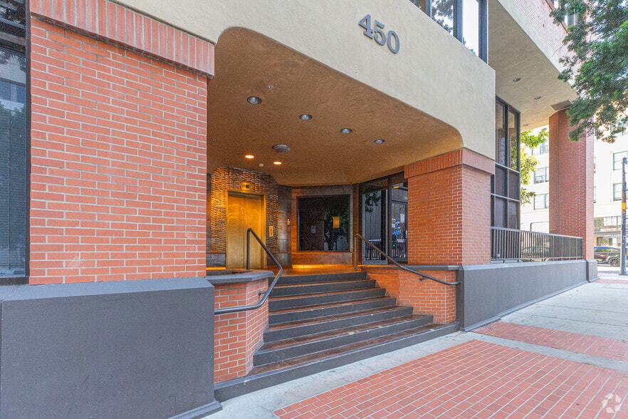 450 A St, San Diego, CA à louer - Photo du bâtiment - Image 2 de 2