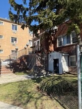 15009 89th St, Howard Beach, NY à louer Photo du bâtiment- Image 2 de 12