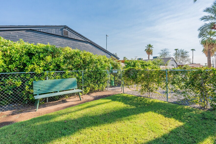 1534 W Osborn Rd, Phoenix, AZ à vendre - Photo du bâtiment - Image 3 de 117