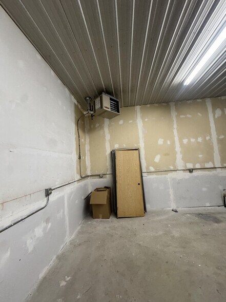 717 27th St SE, Minot, ND à louer - Photo du bâtiment - Image 3 de 30