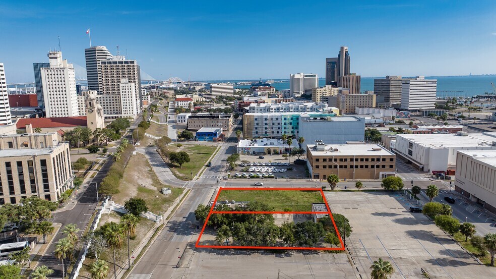 128 N Mesquite St, Corpus Christi, TX for sale - Building Photo - Image 3 of 26