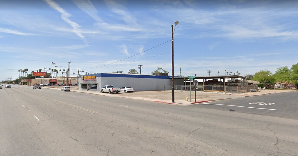 227 E 5th St, Holtville, CA à vendre - Photo du bâtiment - Image 3 de 11