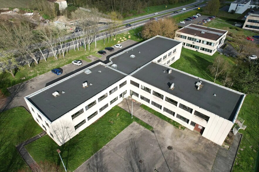 Office in Reims for sale - Aerial - Image 3 of 5