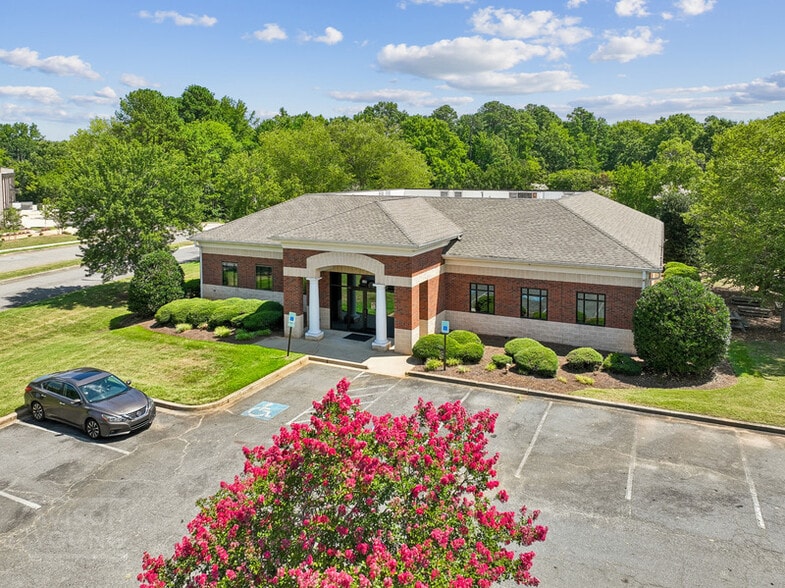 500 Lakeshore Pky, Rock Hill, SC for sale - Building Photo - Image 3 of 24