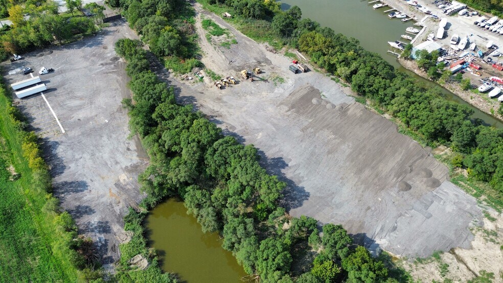 956 E 138th St, Chicago, IL à louer - Photo du bâtiment - Image 3 de 8