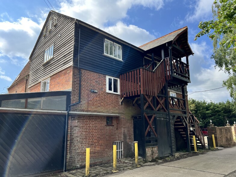 Old Hay, Tonbridge for lease - Building Photo - Image 2 of 14