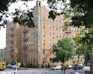 Plus de détails pour 702 44th St, Brooklyn, NY - Multi-résidentiel à vendre