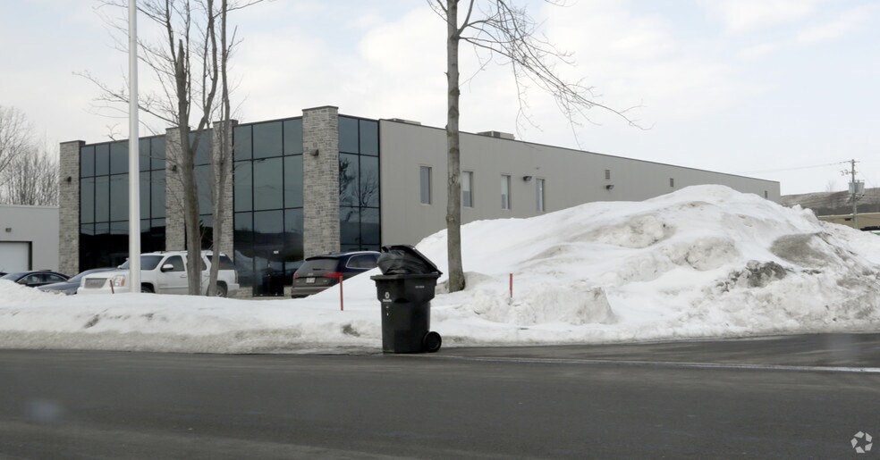 90 Rue Gaston-Dumoulin, Blainville, QC à vendre - Photo principale - Image 1 de 1