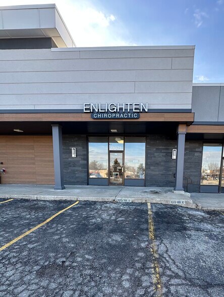 9537-9573 W 87th St, Overland Park, KS à louer - Photo principale - Image 1 de 12