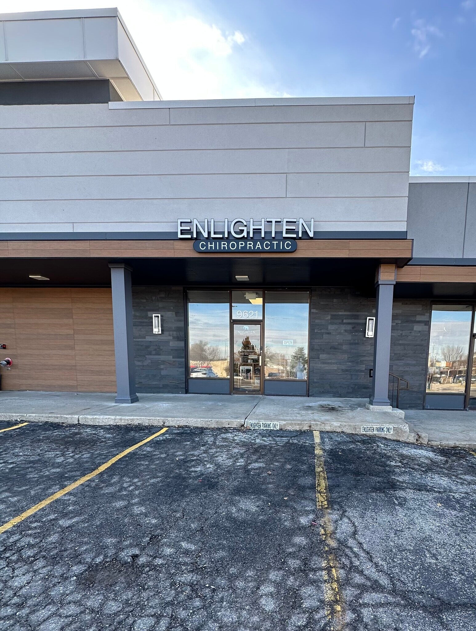 9537-9573 W 87th St, Overland Park, KS for lease Primary Photo- Image 1 of 13