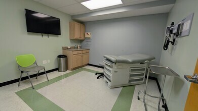 1151 S 4th St, Louisville, KY for lease Interior Photo- Image 2 of 13