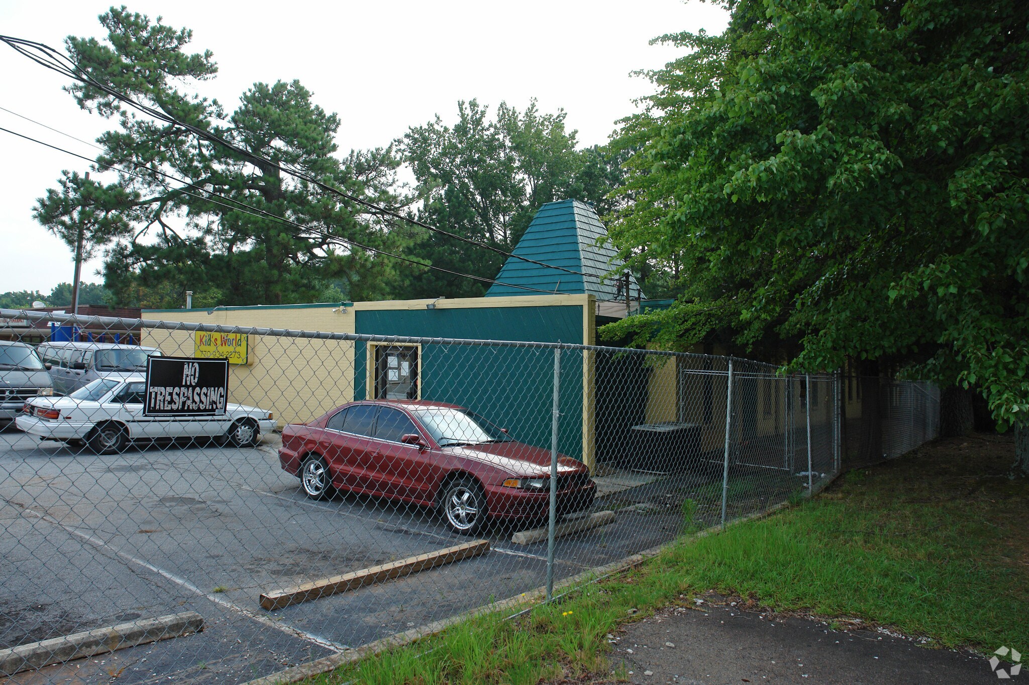 2143 Idlewood Rd, Tucker, GA à louer Photo principale- Image 1 de 8