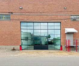 1824 Spring St, Houston, TX for lease Interior Photo- Image 1 of 4