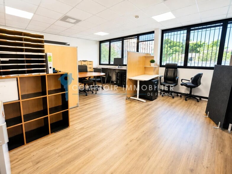 Flex in Montpellier for sale - Interior Photo - Image 3 of 4