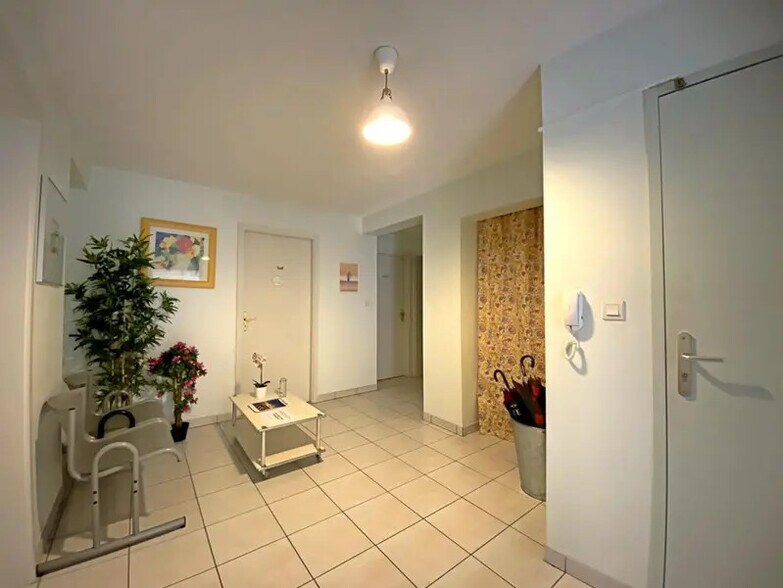 Office in Sélestat for lease - Interior Photo - Image 3 of 6