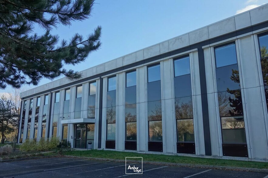 17 Rue Du Petit Albi, Cergy à louer - Photo du bâtiment - Image 2 de 5