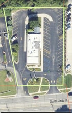 1225 N Main St, Adrian, MI - AERIAL  map view
