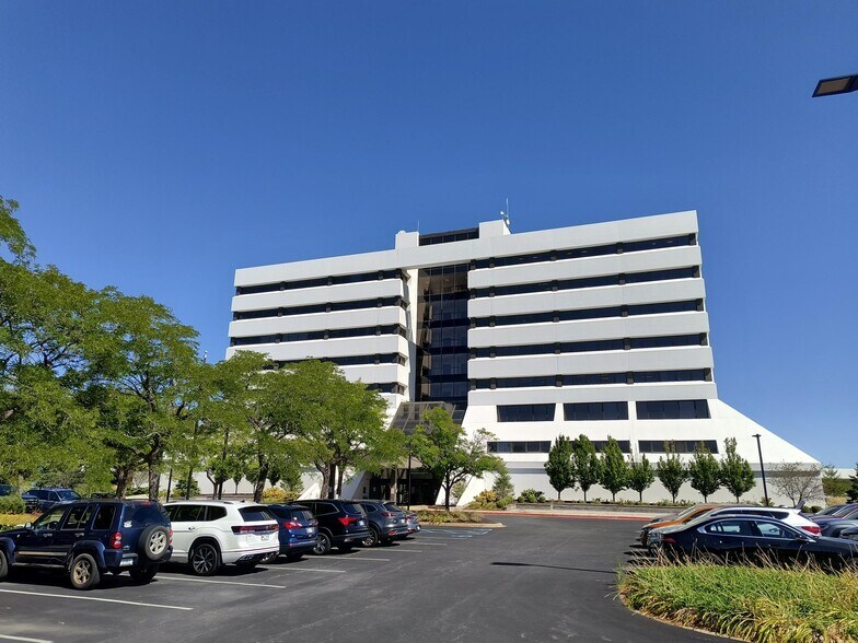 8585 Broadway, Merrillville, IN à louer - Photo du bâtiment - Image 1 de 16