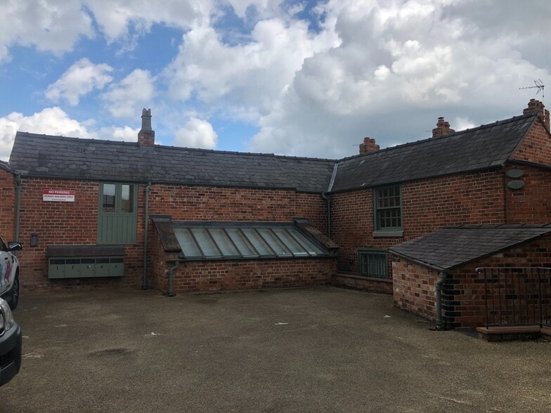 High St, Chester à louer - Photo du bâtiment - Image 1 de 3