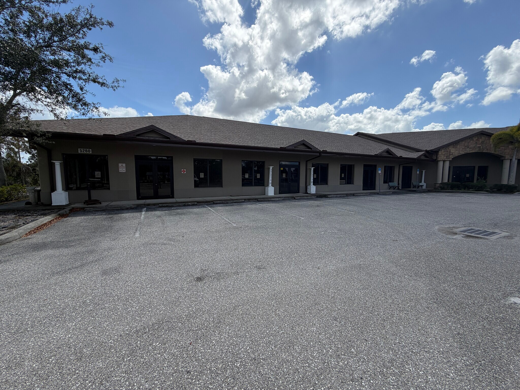 5260 Duncan Rd, Punta Gorda, FL for lease Primary Photo- Image 1 of 8
