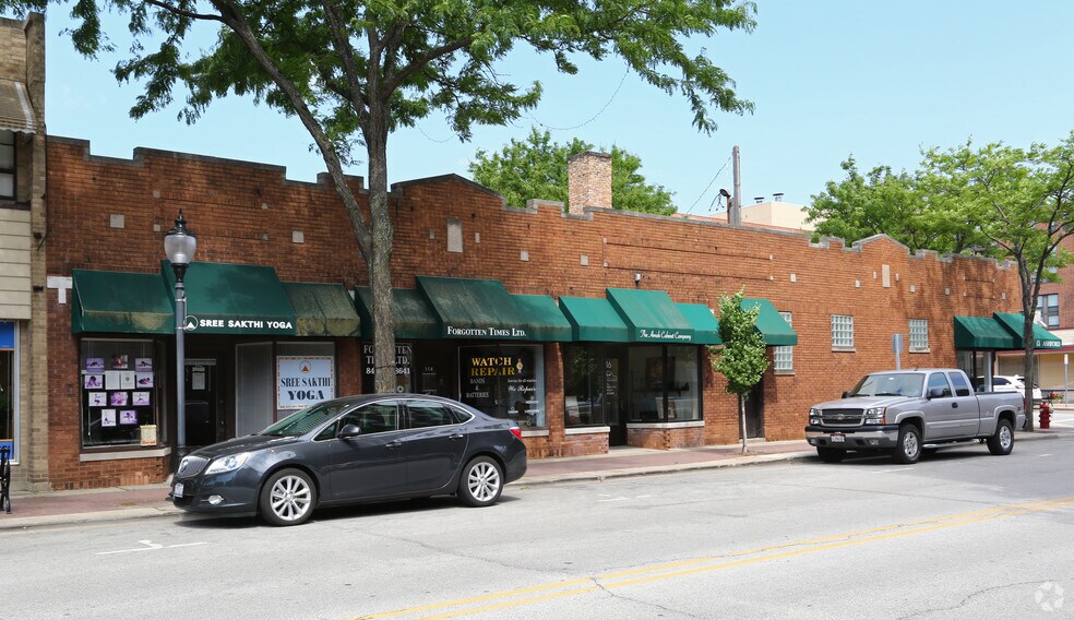 19 E Miner St, Arlington Heights, IL à louer - Photo du bâtiment - Image 2 de 5