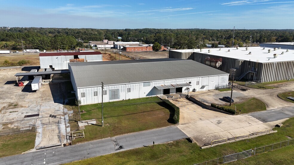 215 7th Way, Alexander City, AL à vendre - Photo du bâtiment - Image 2 de 21