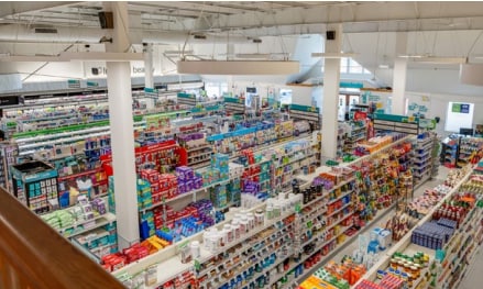 8925 Granville St, Port Hardy, BC for sale - Interior Photo - Image 3 of 4