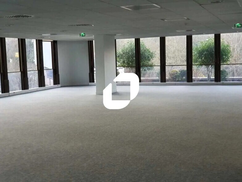 36-38 Rue De La Princesse, Louveciennes à louer - Photo du bâtiment - Image 3 de 17