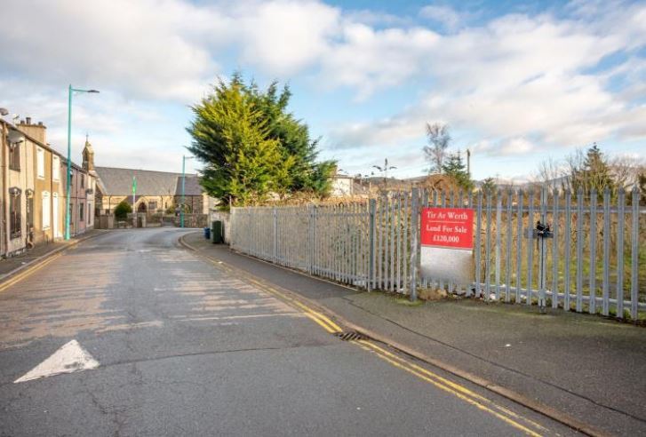 12 Rhedyw Rd, Caernarfon for sale Primary Photo- Image 1 of 1