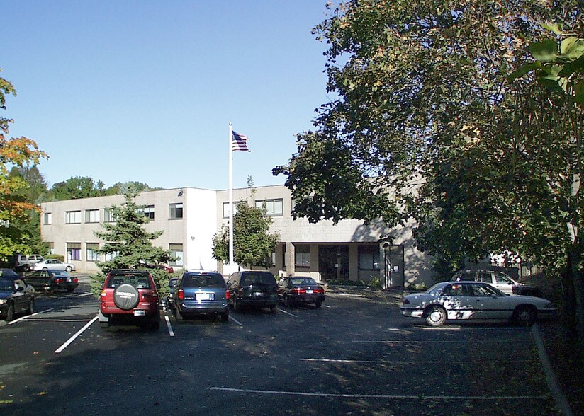 20 Ketchum St, Westport, CT for lease - Building Photo - Image 2 of 2