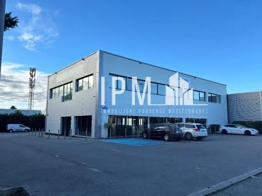 Commerce de détail dans Éguilles à louer Photo du bâtiment- Image 1 de 7