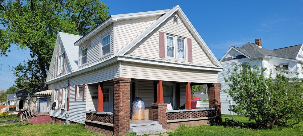 301 N Meridian St, Washington, IN à vendre - Photo principale - Image 1 de 1