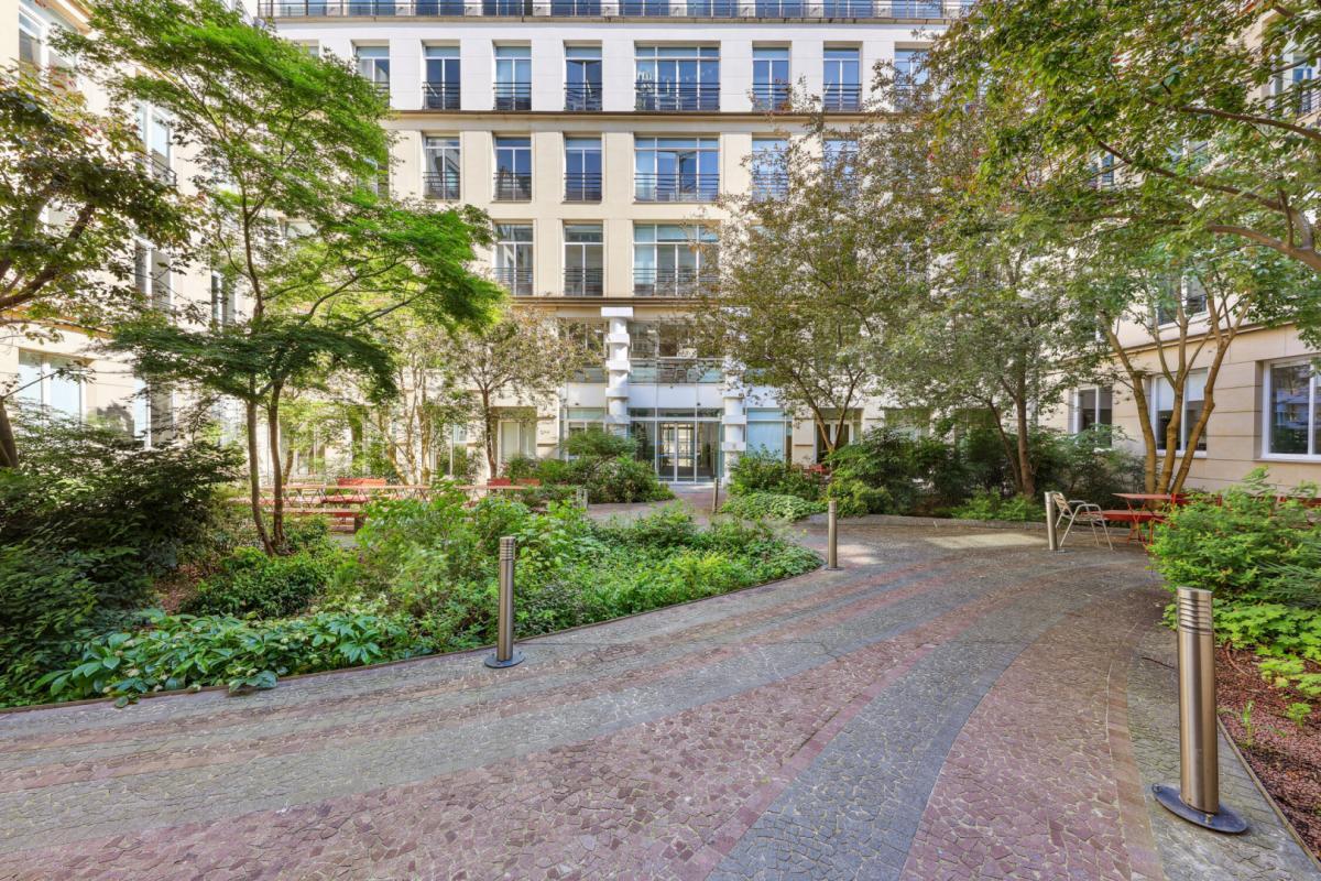 65 Rue De La Victoire, Paris for lease Building Photo- Image 1 of 20